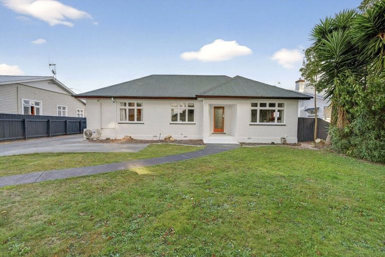 Photo of property in 48 Manapouri Crescent, Hokowhitu, Palmerston North, 4410