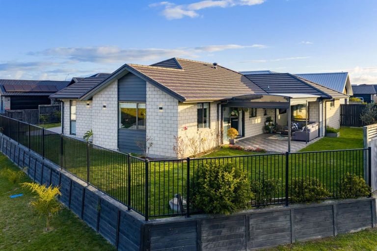 Photo of property in 44 The Meadows Drive, Flagstaff, Hamilton, 3210