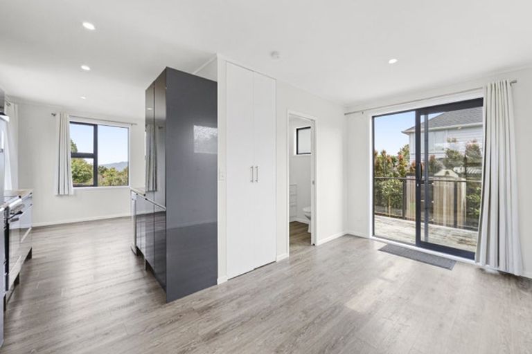 Photo of property in 35 Rock Isle Road, Torbay, Auckland, 0630