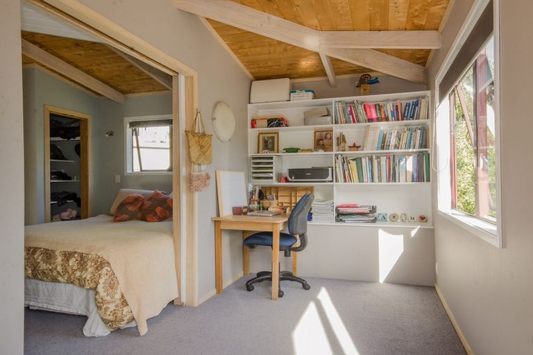 Photo of property in 6b Pokohui Avenue, Raglan, 3225