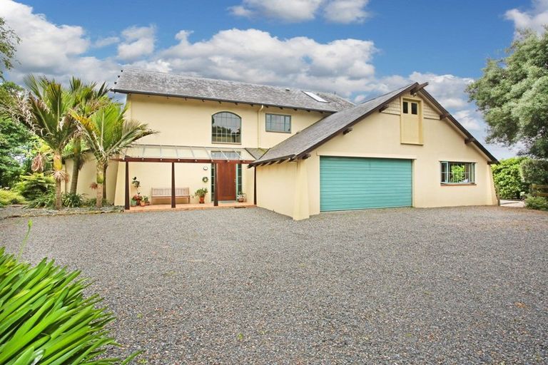 Photo of property in 22 Ewen Place, Karaka, Papakura, 2580