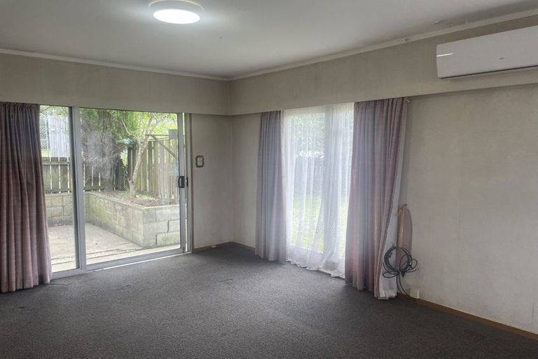 Photo of property in 2/93 Great South Road, Manurewa, Auckland, 2102