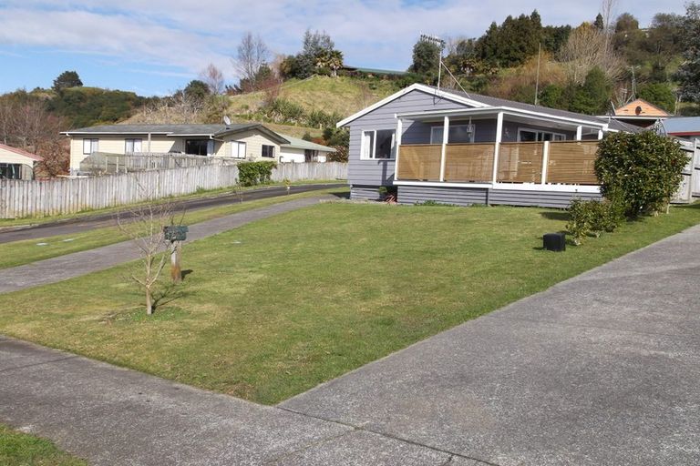 Photo of property in 25 Resolution Road, Welcome Bay, Tauranga, 3112