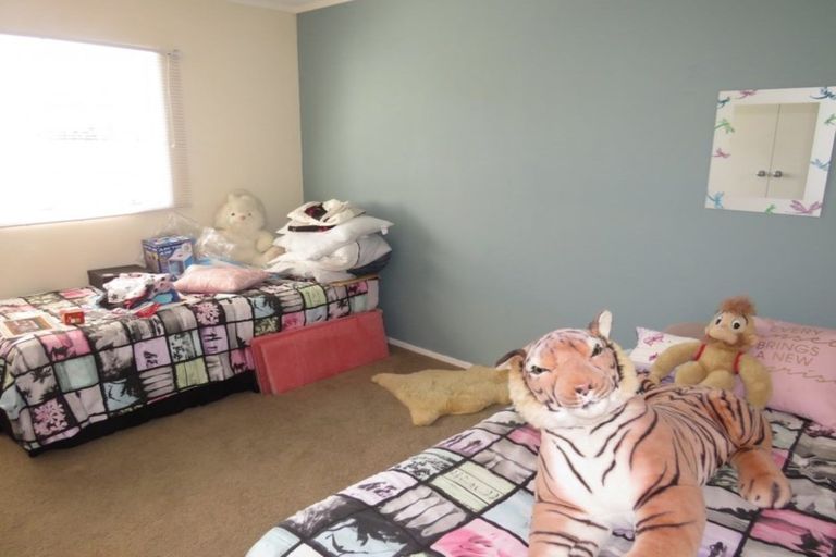 Photo of property in 3 Mayfair Close, Whitianga, 3510