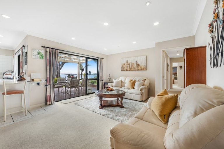 Photo of property in 26 Stevenson Way, Cockle Bay, Auckland, 2014