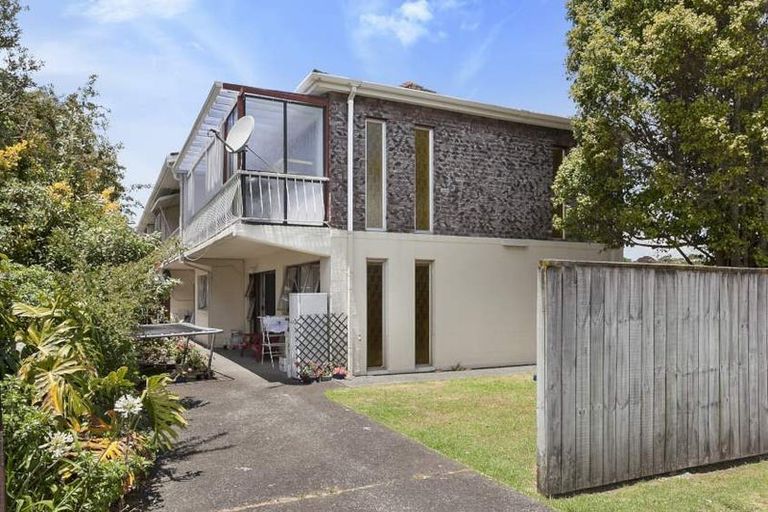 Photo of property in 6/773 Beach Road, Browns Bay, Auckland, 0630