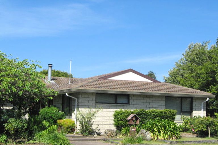 Photo of property in 8 Westfield Avenue, Templeton, Christchurch, 8042