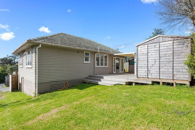 Photo of property in 45 Sunnyside Road, Sunnyvale, Auckland, 0612