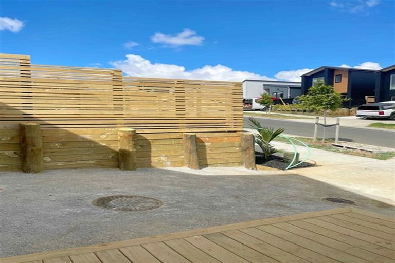 Photo of property in 20 Oopunga Road, Pukekohe, 2120