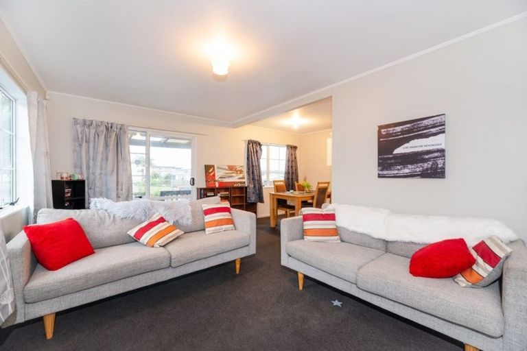 Photo of property in 2/78 Palmers Road, Clendon Park, Auckland, 2103