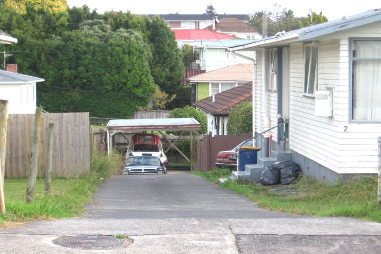 Photo of property in 2 Adriatic Avenue, Henderson, Auckland, 0612