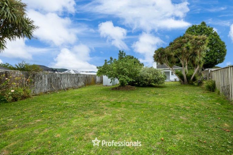 Photo of property in 122 Mcleod Street, Elderslea, Upper Hutt, 5018