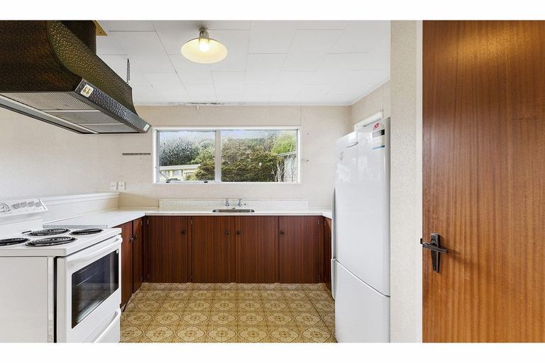 Photo of property in 64 Huanui Street, Ranui, Porirua, 5024