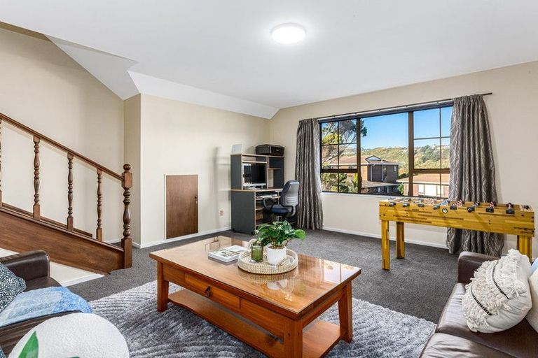 Photo of property in 31 Burbank Crescent, Churton Park, Wellington, 6037