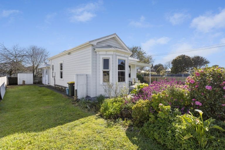 Photo of property in 19 Carey Street, Waitara, 4320