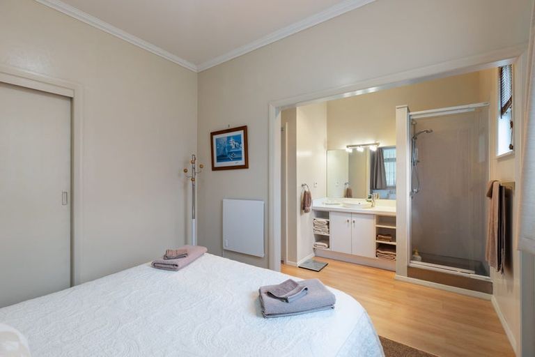 Photo of property in 301 Featherston Street, Palmerston North, 4410