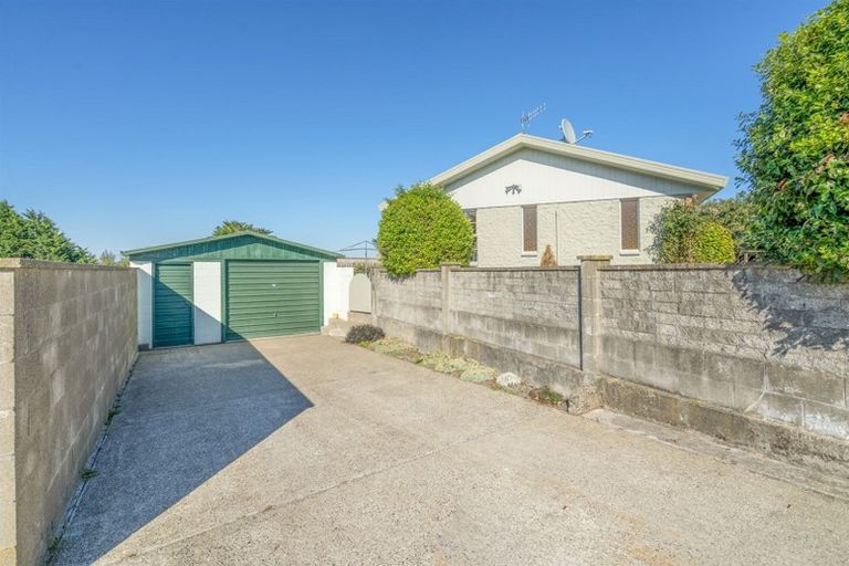 Photo of property in 25 Milford Street, Heidelberg, Invercargill, 9812