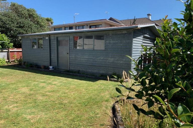 Photo of property in 29 Parris Street, Waitara, 4320