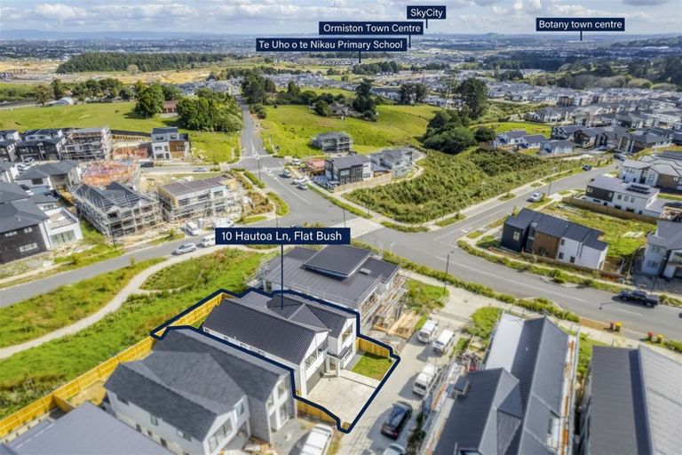 Photo of property in 10 Hautoa Lane, Flat Bush, Auckland, 2019
