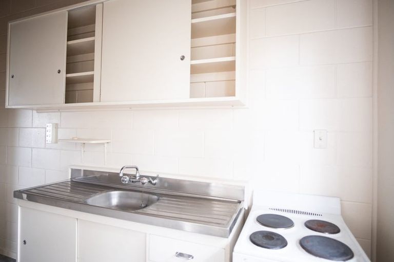 Photo of property in 1-27/21 Te Aroha Street, Hamilton East, Hamilton, 3216