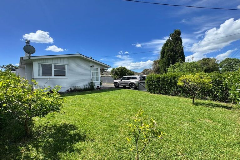 Photo of property in 17 Kayes Road, Pukekohe, 2120