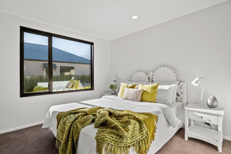 Photo of property in 2 Magnolia Place, Frankton, Queenstown, 9300