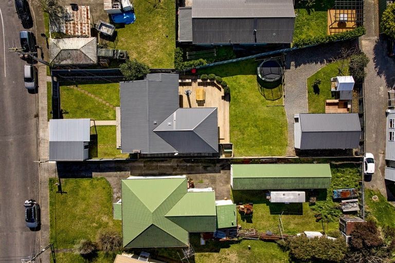 Photo of property in 3 Montgomery Crescent, Clouston Park, Upper Hutt, 5018