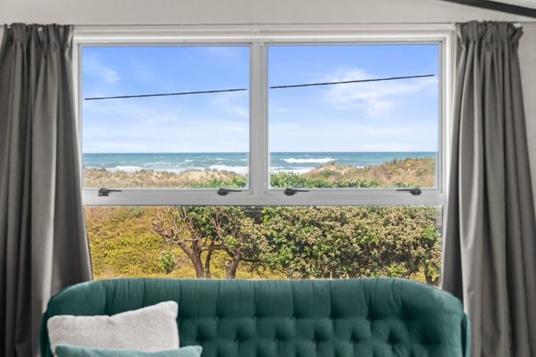 Photo of property in 61 Marine Drive, Te Kopuru, 0371