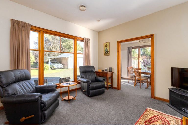 Photo of property in 63 Main North Road, Geraldine, 7930