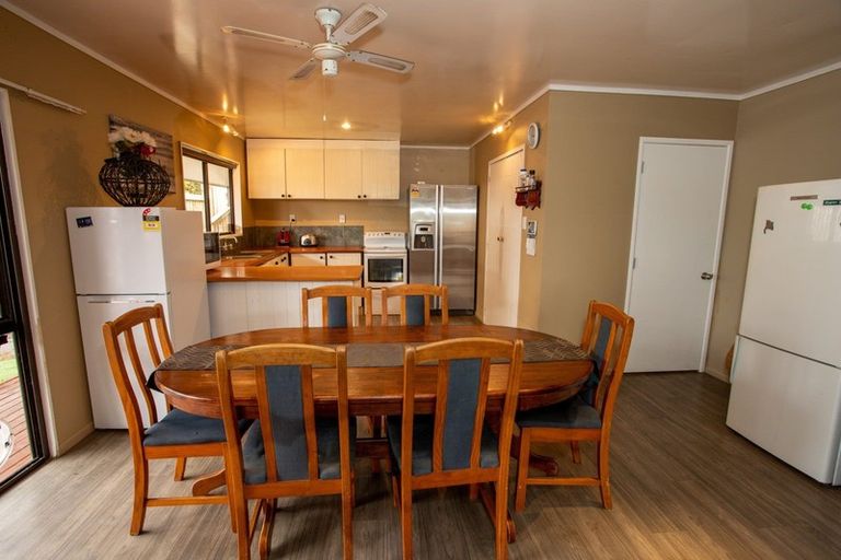 Photo of property in 35 Main Road, Raglan, 3225