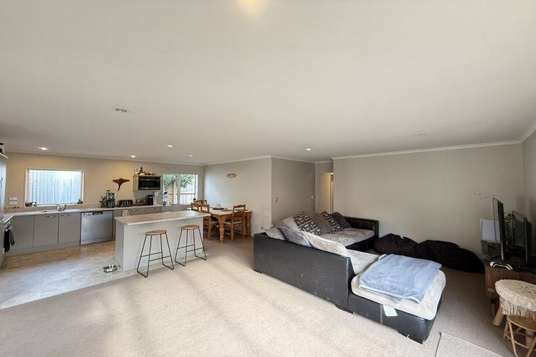 Photo of property in 64 Park Terrace, Waikuku Beach, 7473