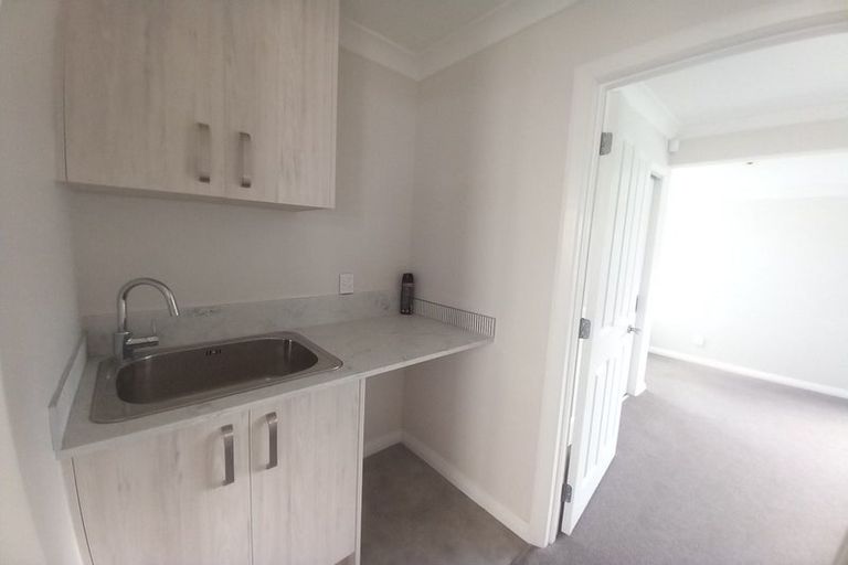 Photo of property in 111 Bleakhouse Road, Mellons Bay, Auckland, 2014