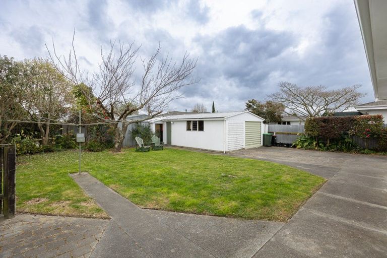 Photo of property in 18 Pembroke Street, Taradale, Napier, 4112