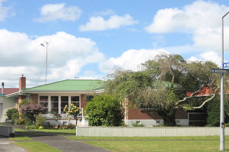 Photo of property in 93 Wordsworth Street, Leamington, Cambridge, 3432