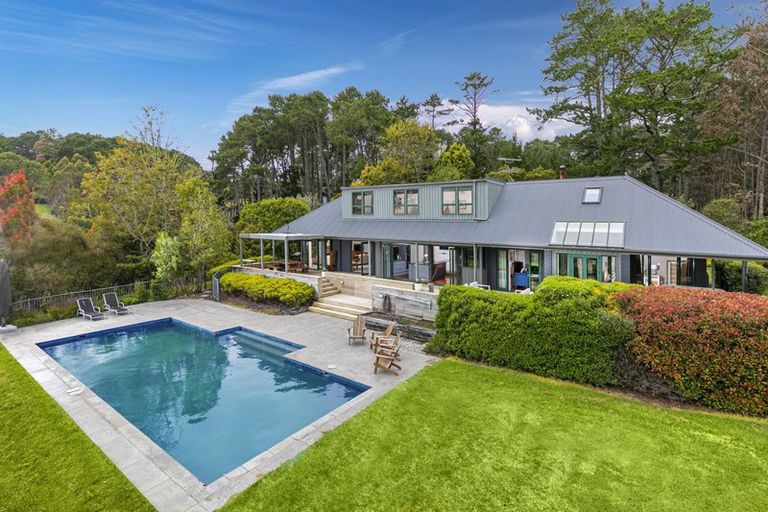 Photo of property in 110 Kennedy Road, Dairy Flat, Albany, 0792