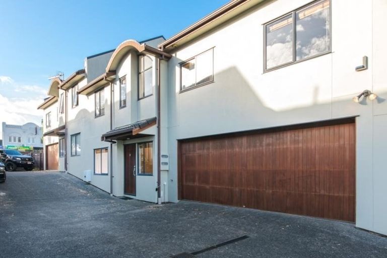 Photo of property in 13 St Johns Road, Saint Johns, Auckland, 1072