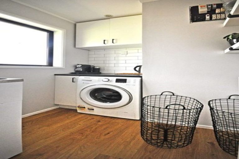 Photo of property in 2a Koromiko Place, Waiuku, 2123