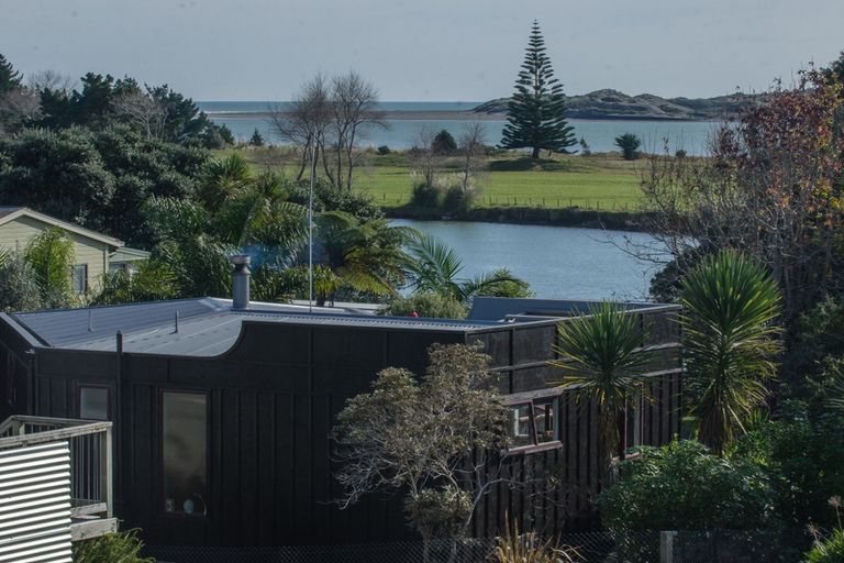 Photo of property in 6b Pokohui Avenue, Raglan, 3225