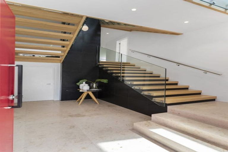 Photo of property in 14a Stanley Point Road, Stanley Point, Auckland, 0624