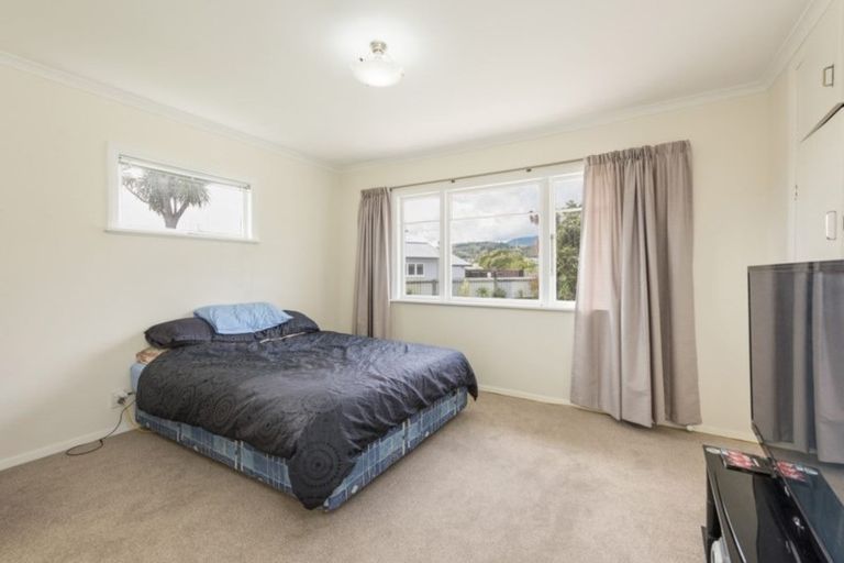 Photo of property in 4 Mcmahon Street, Stoke, Nelson, 7011