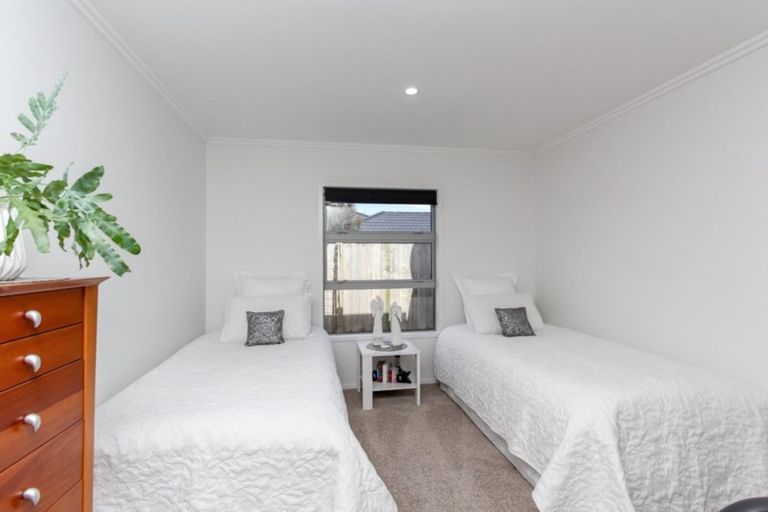 Photo of property in 18 Wentworth Lane, Waiwhakaiho, New Plymouth, 4312