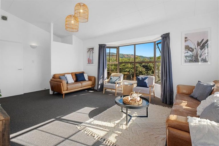 Photo of property in 8 Taurus Place, Kawaha Point, Rotorua, 3010