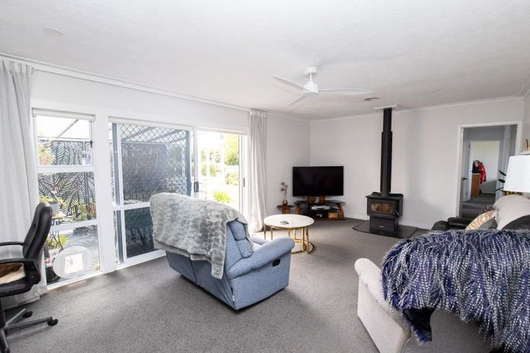 Photo of property in 71 Pipiroa Road, Ngatea, 3503