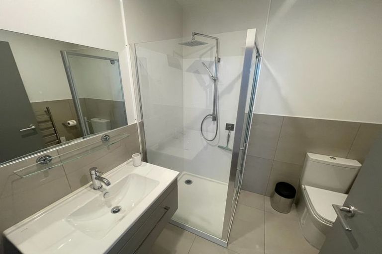 Photo of property in Wyndham Gardens Apartments, 30 Red Oaks Drive, Frankton, Queenstown, 9300