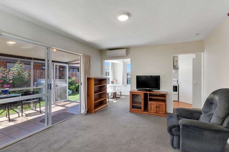 Photo of property in 13b Thornhill Place, Sockburn, Christchurch, 8042