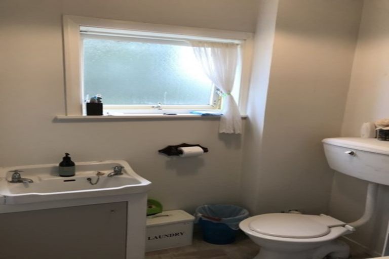 Photo of property in 73 Volga Street, Island Bay, Wellington, 6023