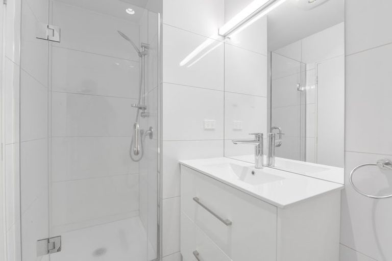 Photo of property in 169c Wallace Road, Mangere Bridge, Auckland, 2022