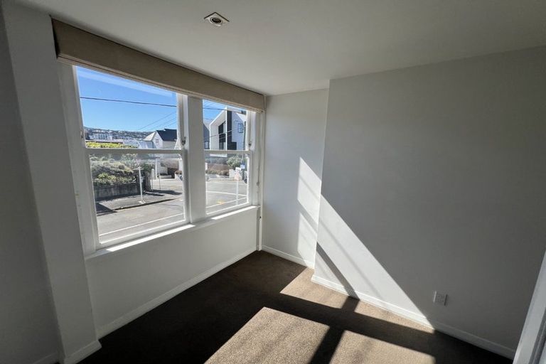 Photo of property in 77 Brougham Street, Mount Victoria, Wellington, 6011