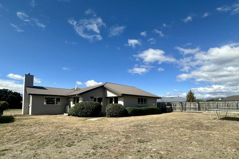 Photo of property in 17 Ash Avenue, Albert Town, Wanaka, 9305