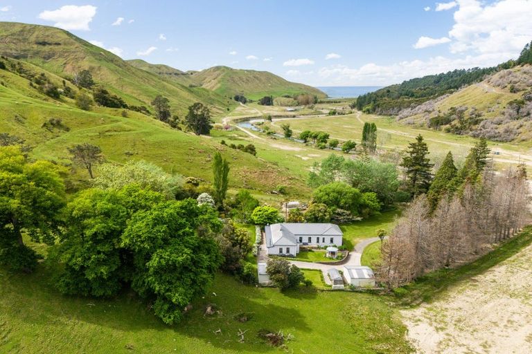 Photo of property in 1231 Aropaoanui Road, Tangoio, Napier, 4181